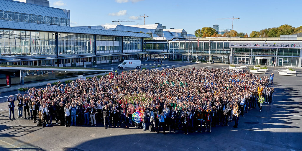 Group picture Hearts - DrupalCon Amsterdam 2019